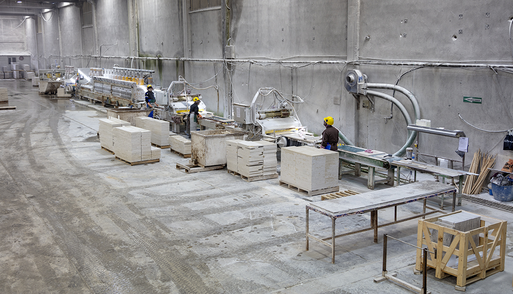 Travertine or Marble? Comparison for European Projects