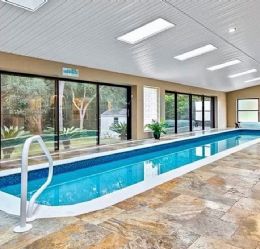 Storage and Logistics Tips for Travertine Wholesalers in Europe