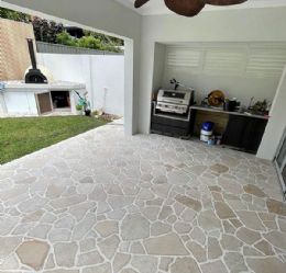 Use of Light Color Travertine in European Projects